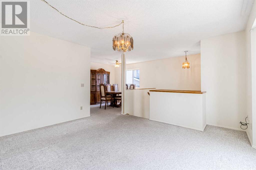 45 Erin Grove Place Se, Calgary, Alberta  T2B 3A6 - Photo 7 - A2229064