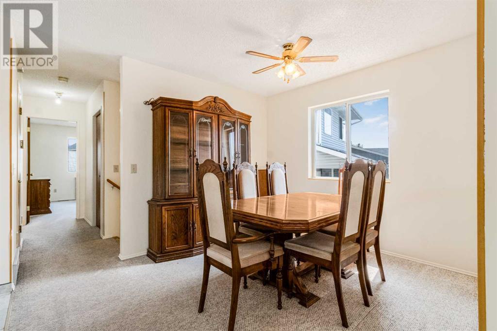 45 Erin Grove Place Se, Calgary, Alberta  T2B 3A6 - Photo 8 - A2229064
