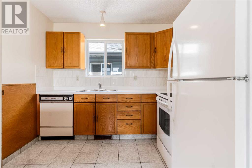45 Erin Grove Place Se, Calgary, Alberta  T2B 3A6 - Photo 12 - A2229064