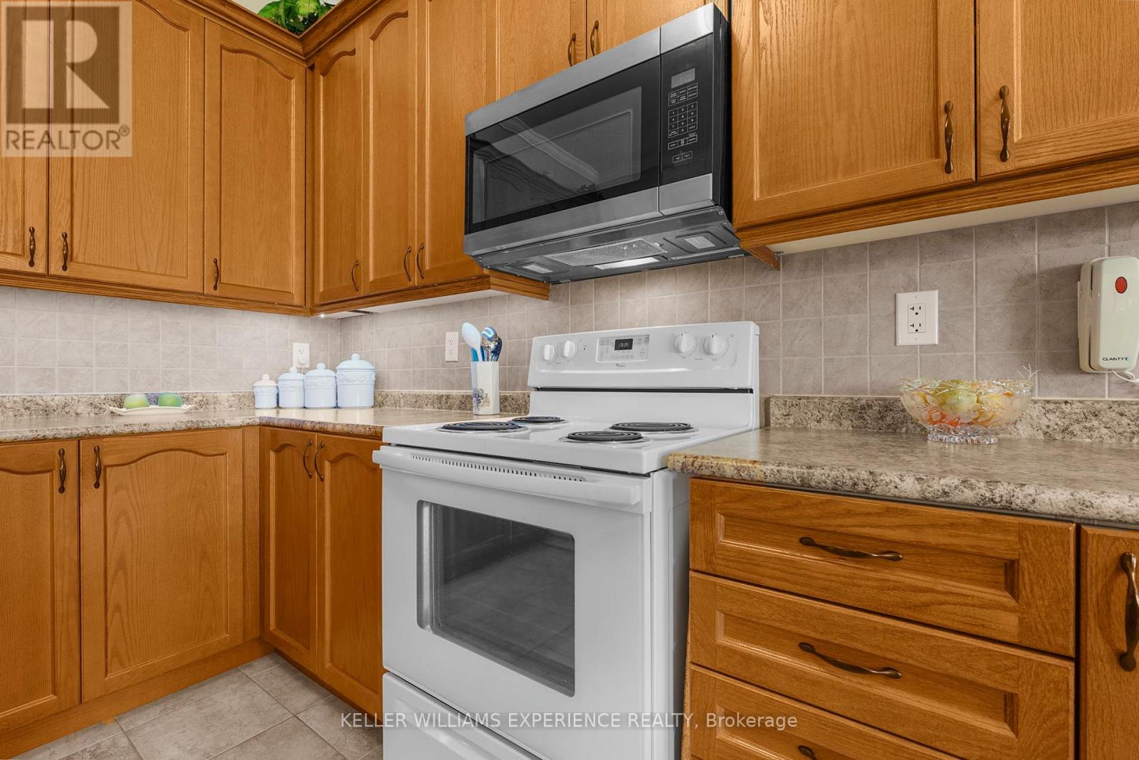 40 Collier Crescent, Essa, Ontario  L3W 0M6 - Photo 22 - N12219311