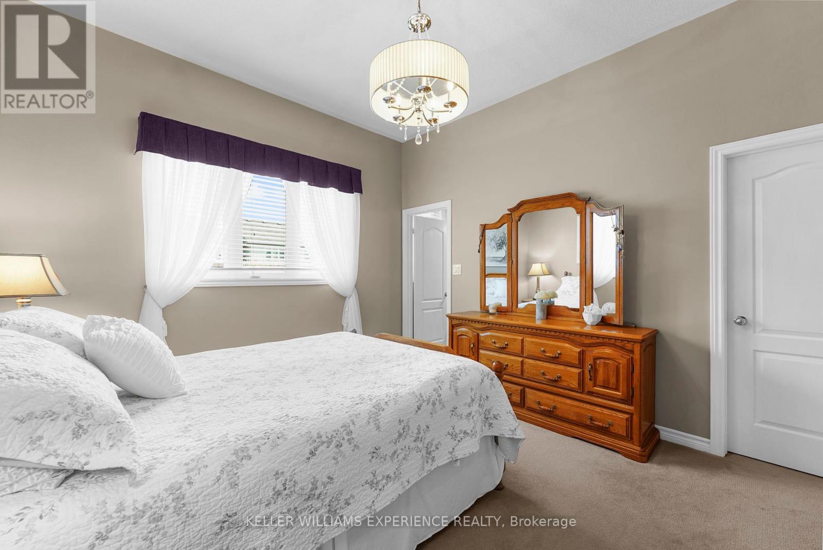40 Collier Crescent, Essa, Ontario  L3W 0M6 - Photo 28 - N12219311