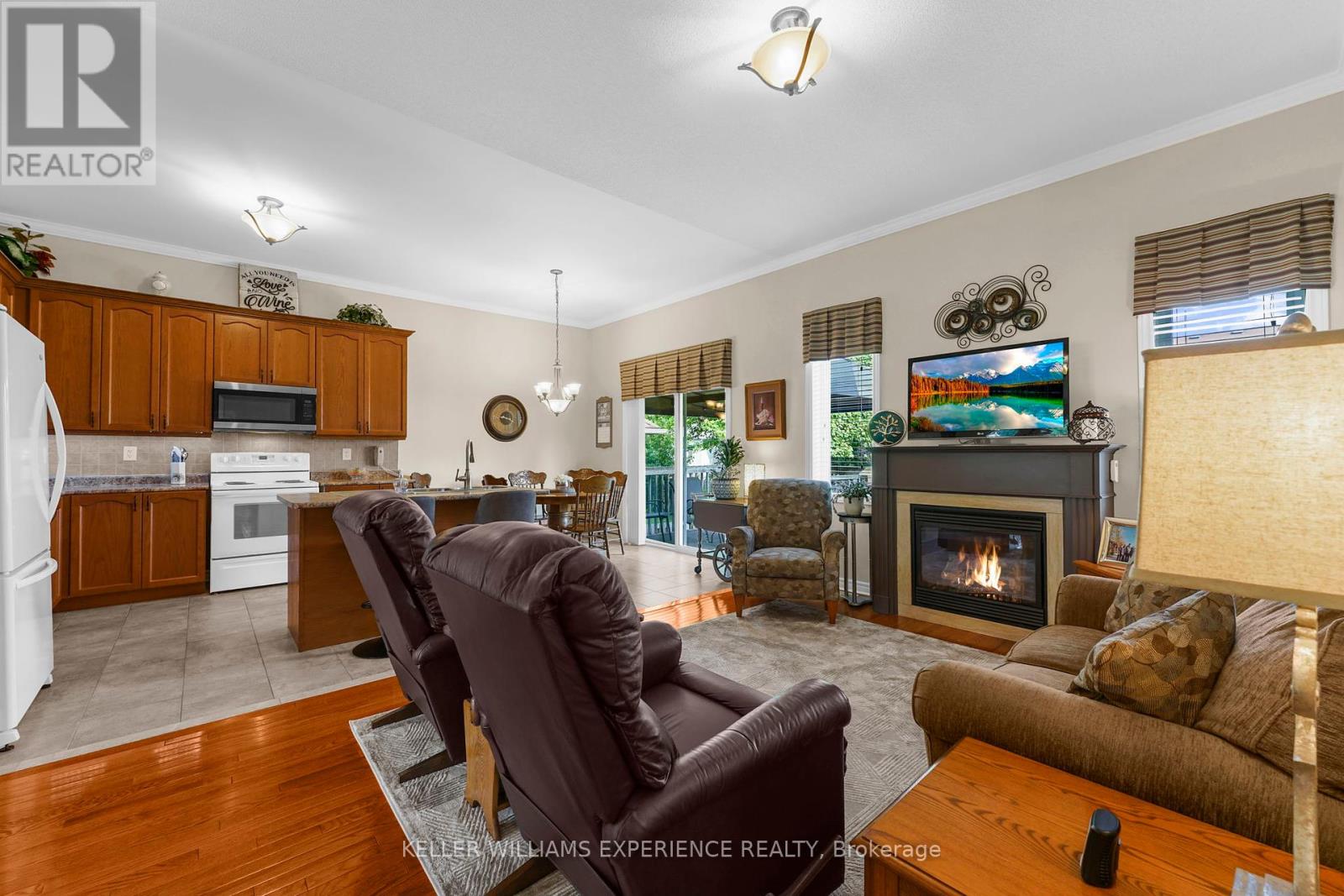 40 Collier Crescent, Essa, Ontario  L3W 0M6 - Photo 14 - N12219311