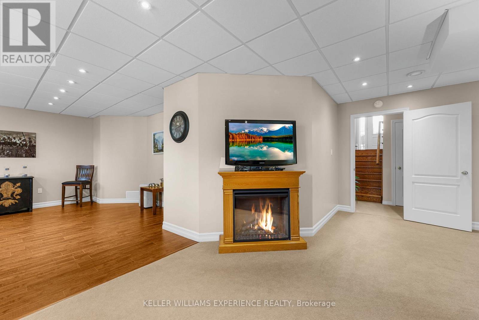 40 Collier Crescent, Essa, Ontario  L3W 0M6 - Photo 30 - N12219311