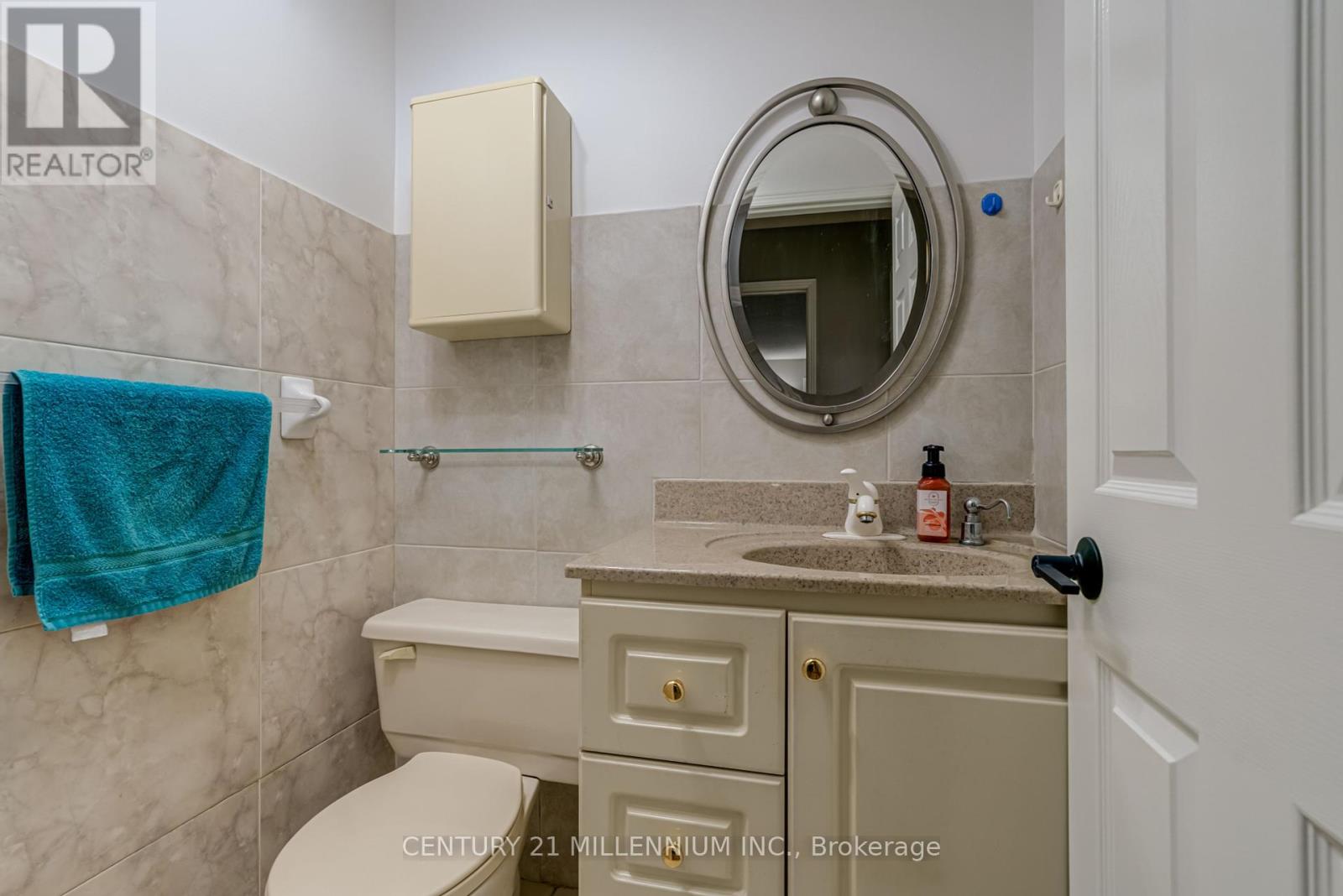 10 Phelps Drive, Brampton (Northwood Park), Ontario  L6X 3V5 - Photo 14 - W12219393