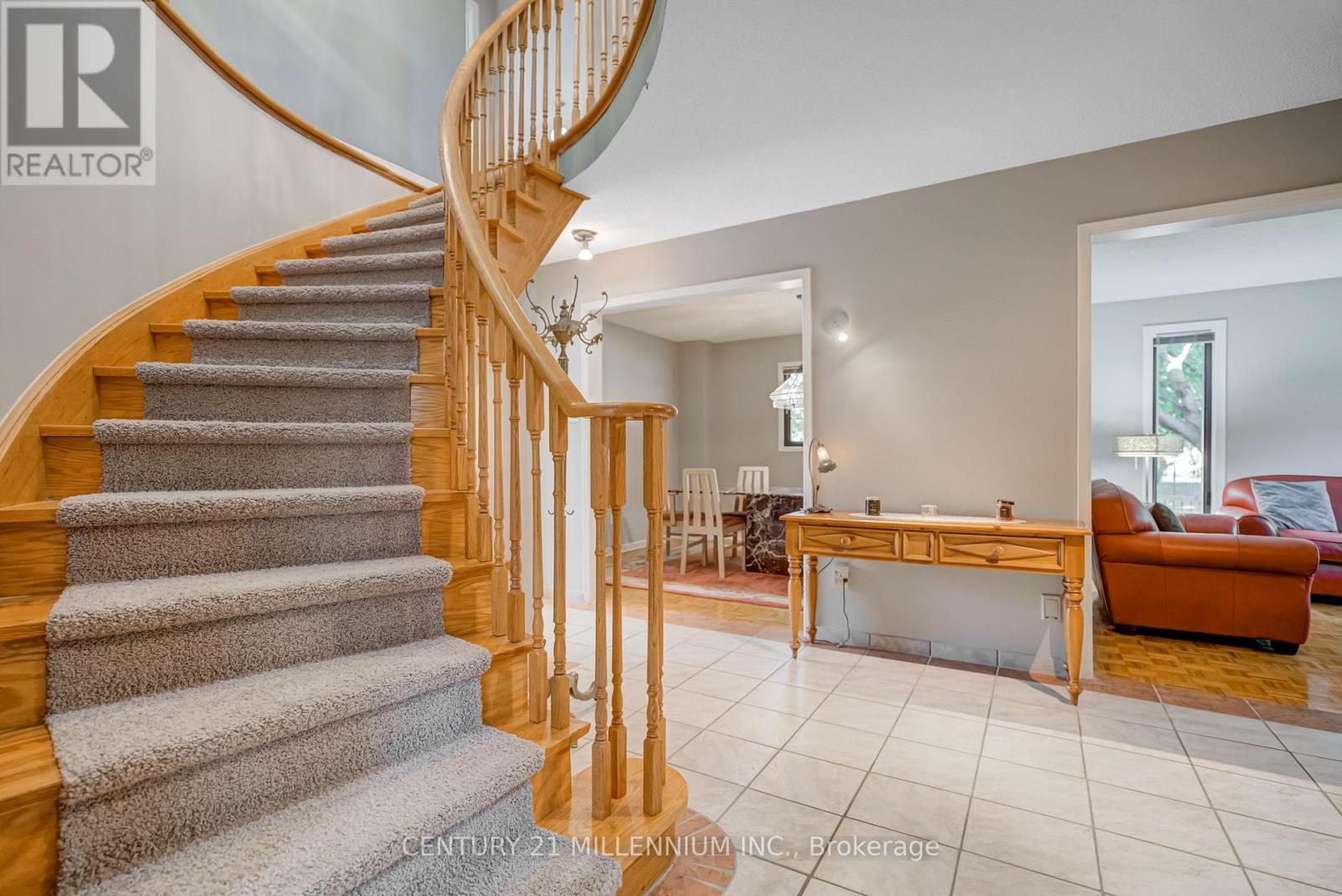 10 Phelps Drive, Brampton (Northwood Park), Ontario  L6X 3V5 - Photo 17 - W12219393