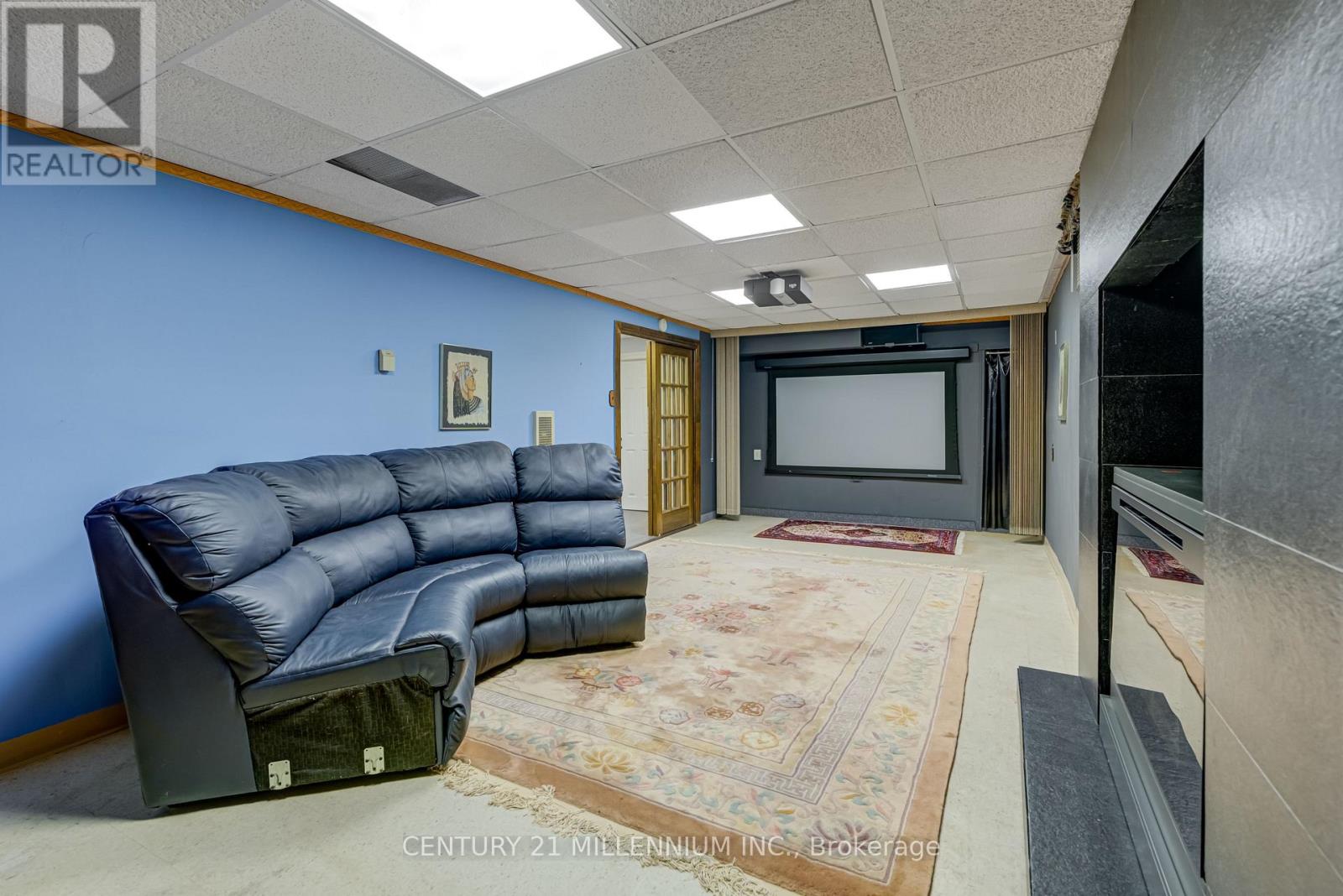 10 Phelps Drive, Brampton (Northwood Park), Ontario  L6X 3V5 - Photo 31 - W12219393