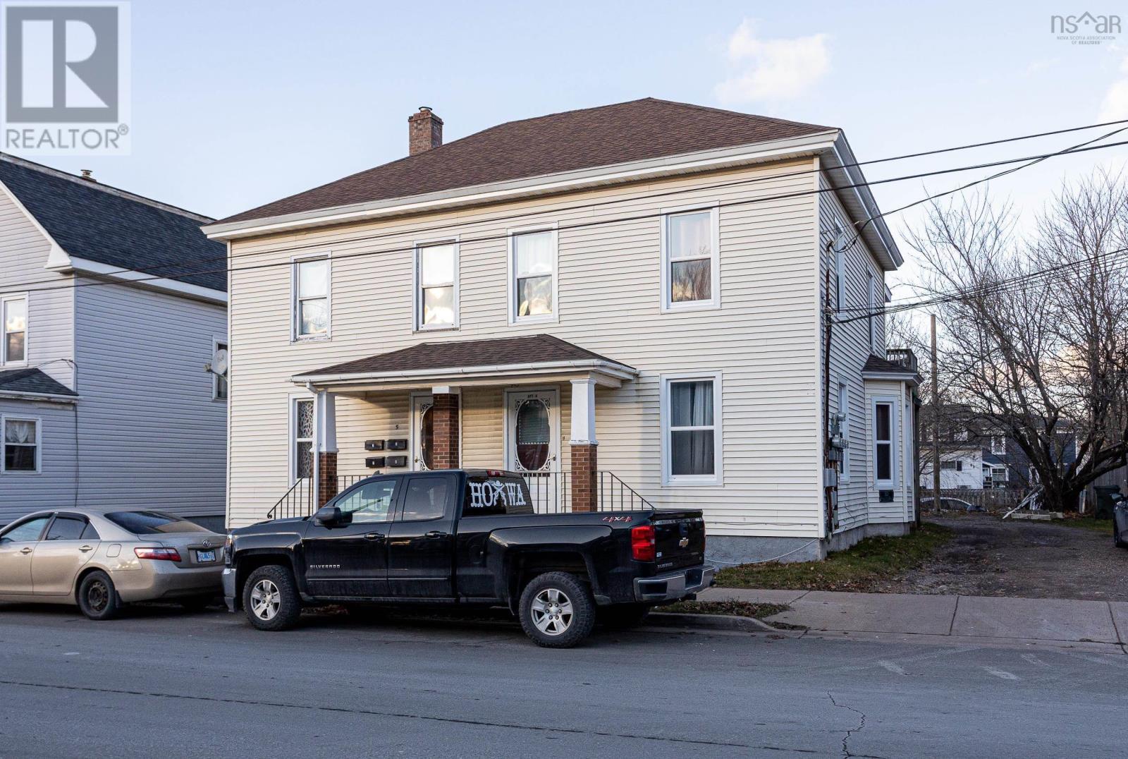 5 Victoria Street, Truro, Nova Scotia  B2N 1Y5 - Photo 3 - 202427940