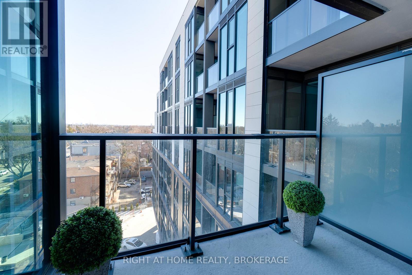 724 - 250 Lawrence Avenue W, Toronto (Lawrence Park North), Ontario  M5M 1B1 - Photo 25 - C12201394
