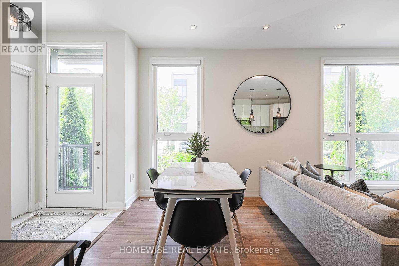 Th3 - 39 Florence Street, Toronto (Little Portugal), Ontario  M6K 1P4 - Photo 3 - C12217514