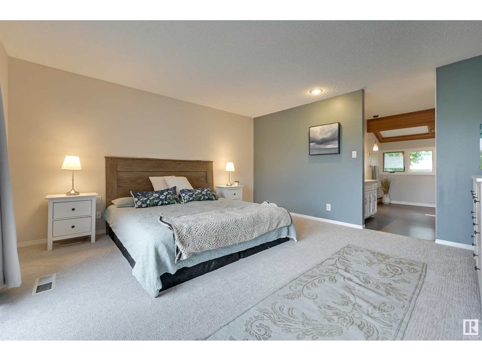 Property at 188 QUESNELL CR NW image 1
