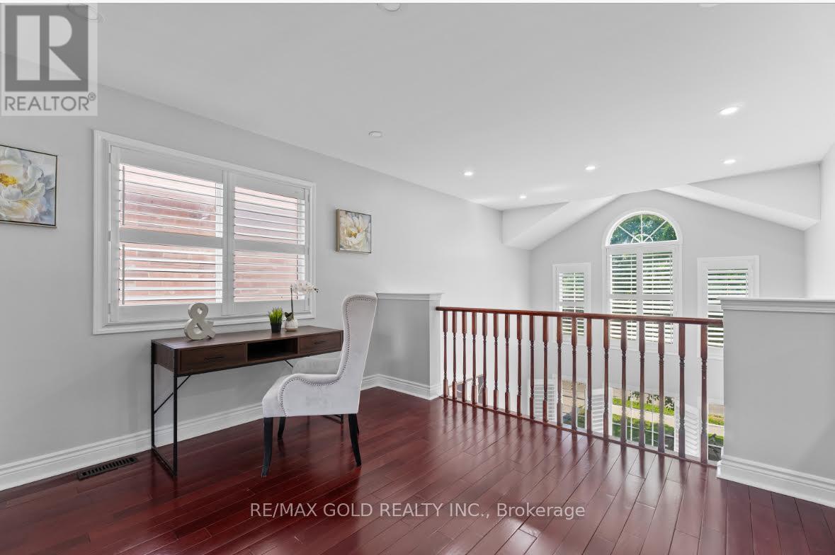 16 Upshall Drive, Brampton (Brampton West), Ontario  L6P 1E1 - Photo 16 - W12218926