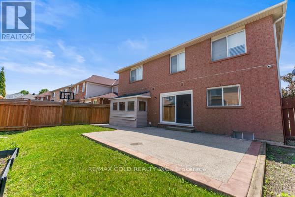16 Upshall Drive, Brampton (Brampton West), Ontario  L6P 1E1 - Photo 31 - W12218926