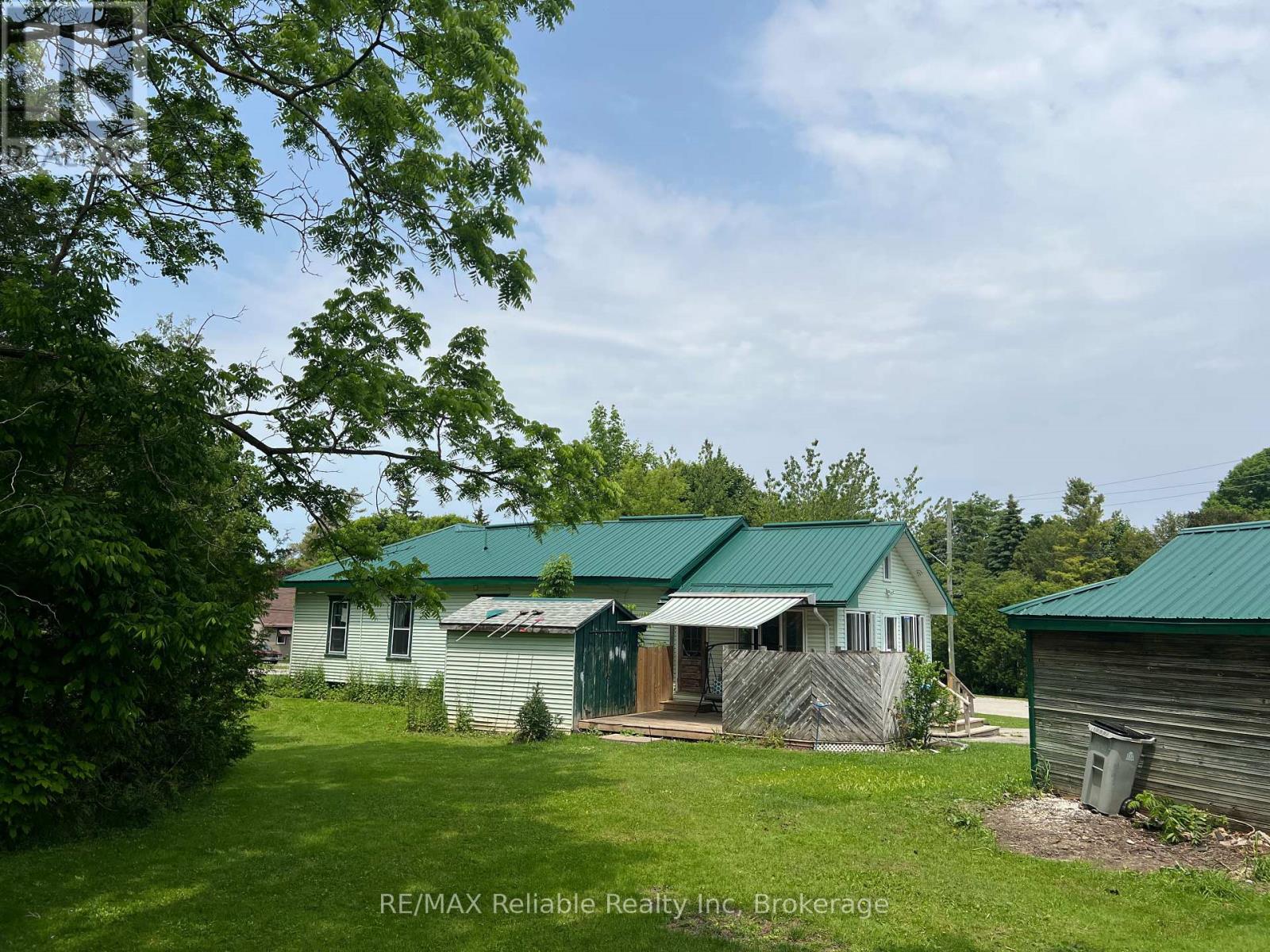83 North Street S, Central Huron, Ontario  N0M 1L0 - Photo 7 - X12216732