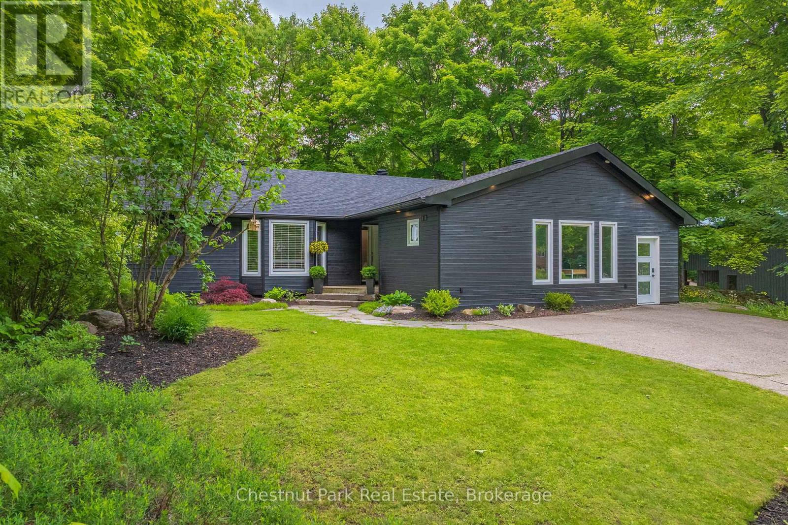 245 SUMMIT DRIVE, Huntsville, Ontario