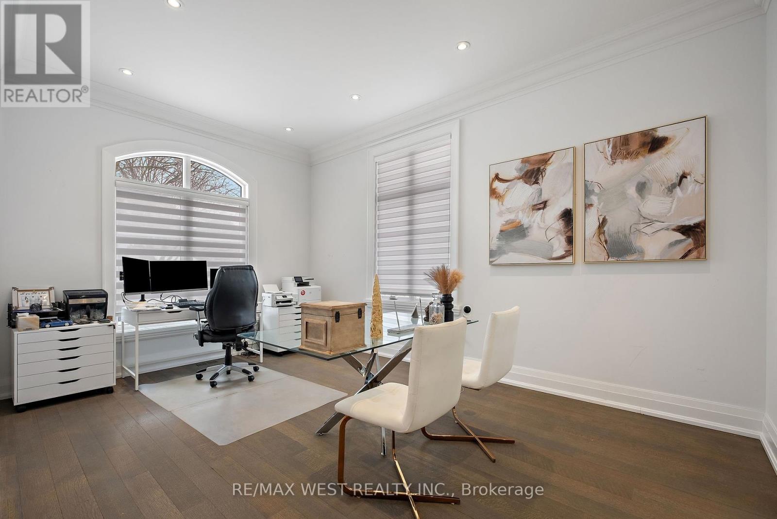 Property at 336 PINE TREES COURT image 3