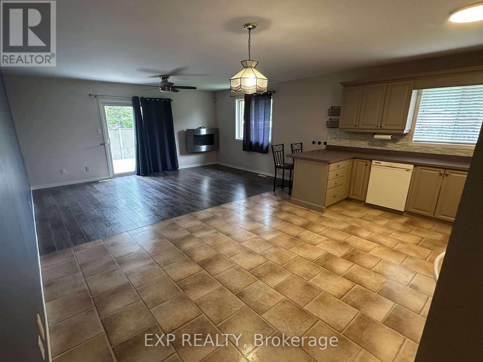 11 Sumac Terrace, Belleville, Ontario  K8N 5X6 - Photo 3 - X12138897