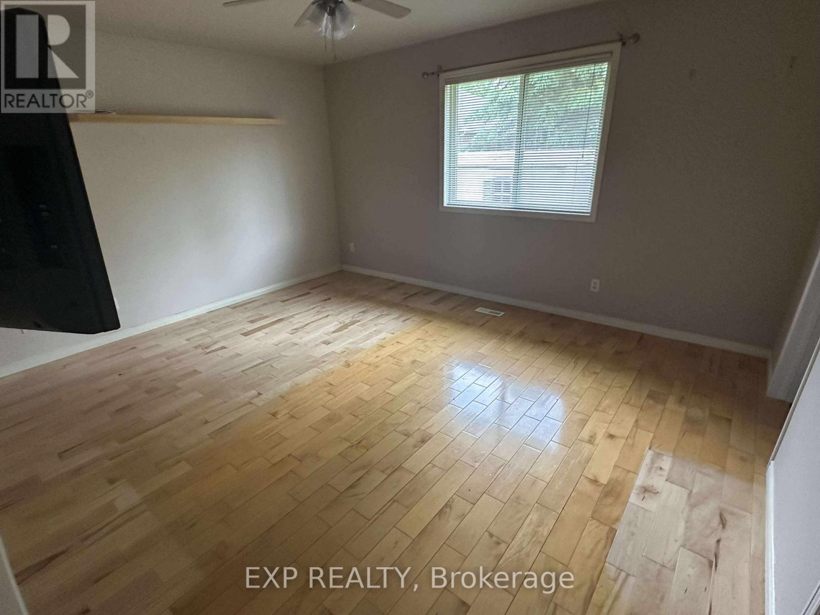 11 Sumac Terrace, Belleville, Ontario  K8N 5X6 - Photo 4 - X12138897