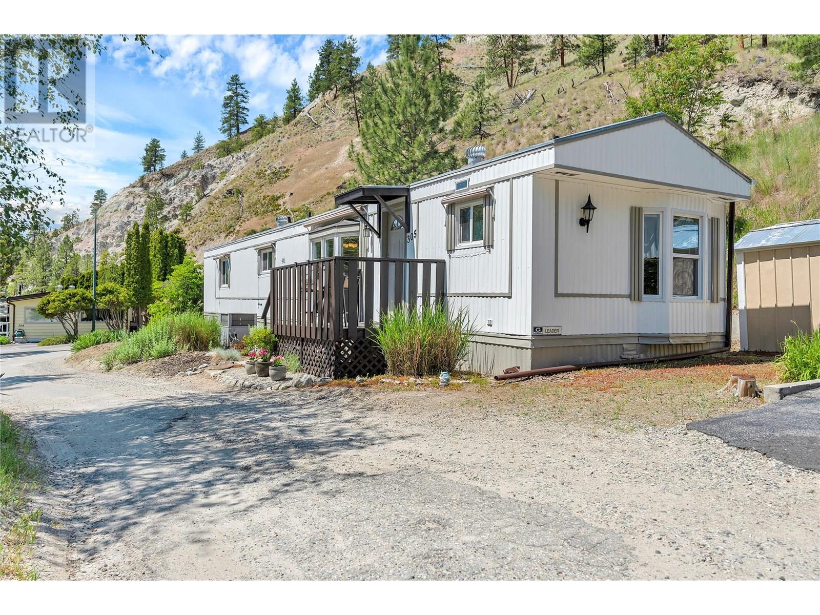 1701 Penticton Avenue Unit# 305, Penticton, British Columbia  V2A 2N5 - Photo 3 - 10352078