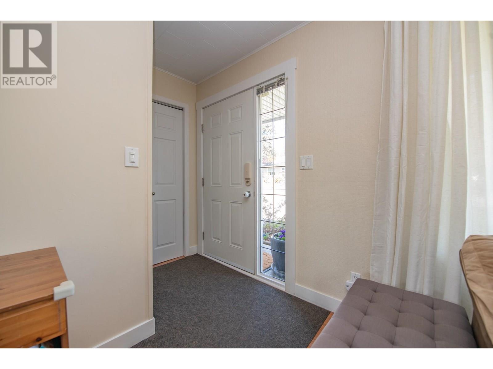 4106 28 Avenue, Vernon, British Columbia  V1T 1X5 - Photo 7 - 10340299