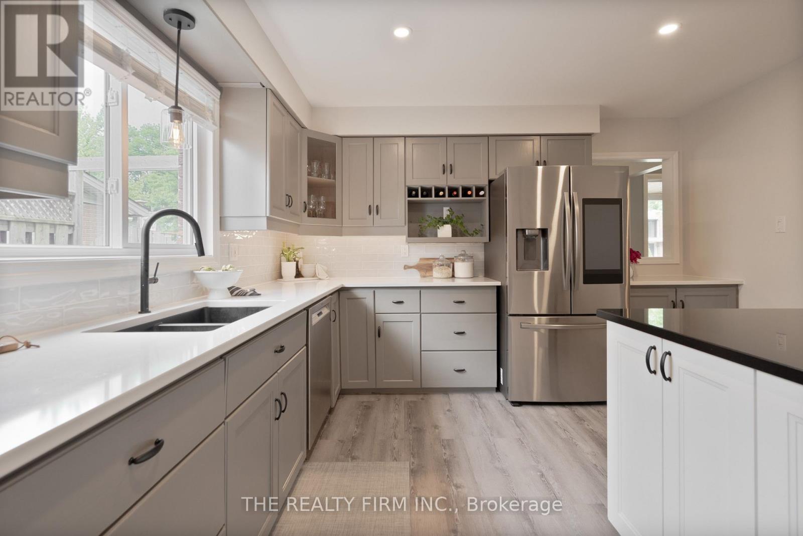40 Havenridge Crescent, London North (North P), Ontario  N6H 4L6 - Photo 6 - X12219620