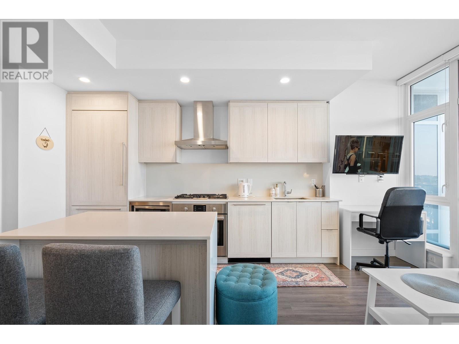 Listing Picture 6 of 22 : 2303 2351 BETA AVENUE, Burnaby / 本拿比 - 魯藝地產 Yvonne Lu Group - MLS Medallion Club Member