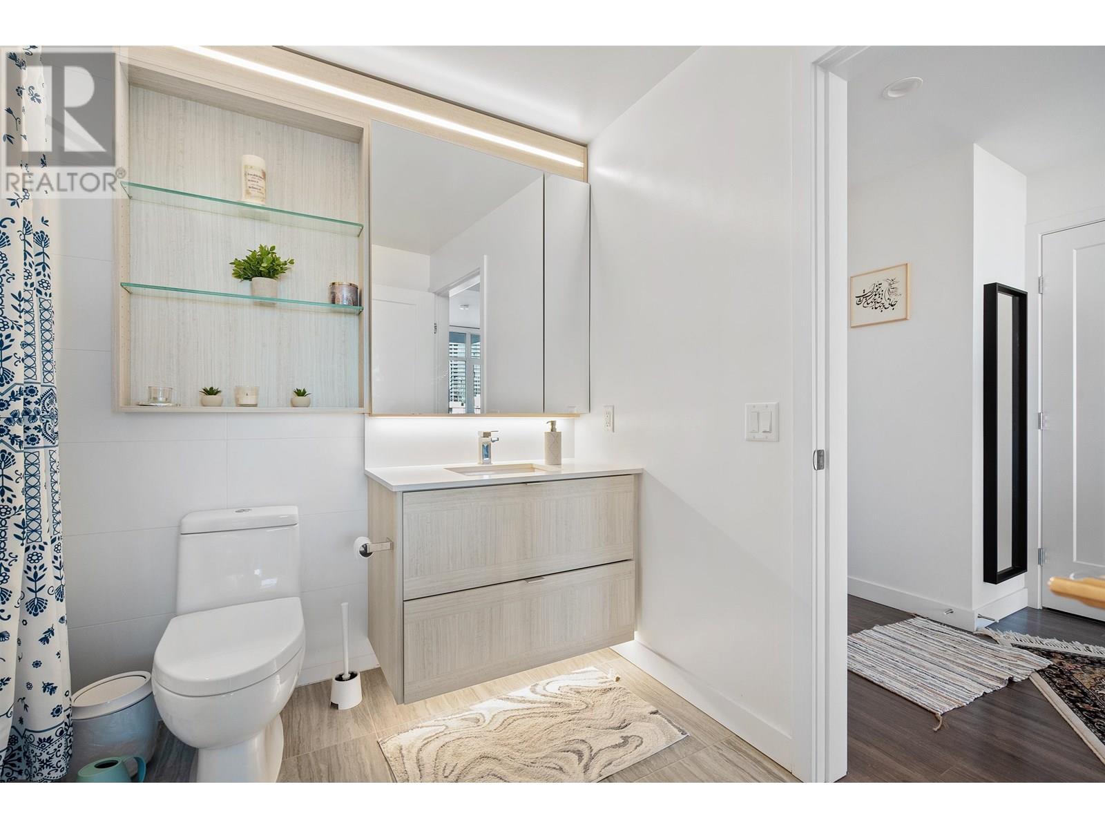 Listing Picture 14 of 22 : 2303 2351 BETA AVENUE, Burnaby / 本拿比 - 魯藝地產 Yvonne Lu Group - MLS Medallion Club Member