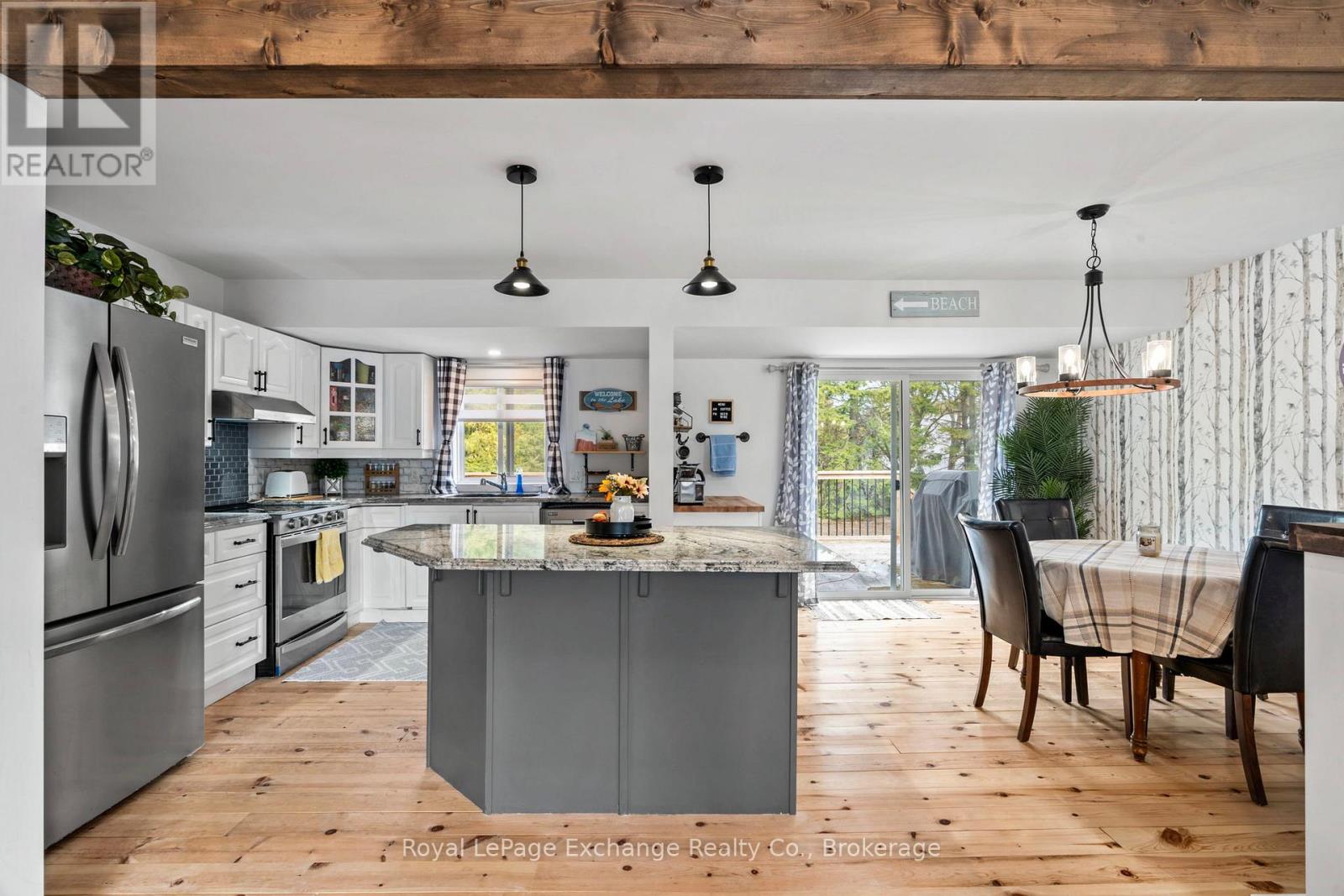 120 Seneca Street, Huron-Kinloss, Ontario  N2Z 2X3 - Photo 8 - X12033310