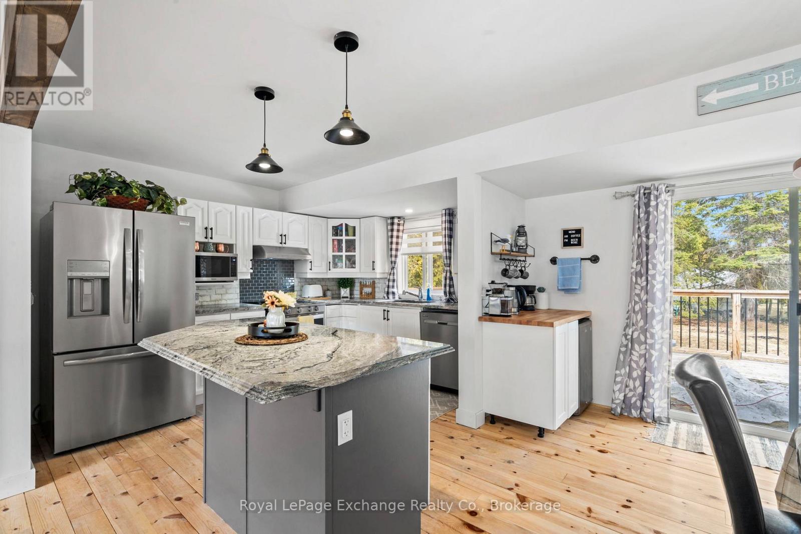 120 Seneca Street, Huron-Kinloss, Ontario  N2Z 2X3 - Photo 6 - X12033310