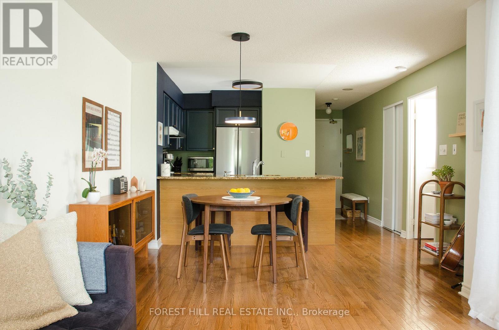 602 - 225 Merton Street, Toronto (Mount Pleasant West), Ontario  M4S 3H1 - Photo 4 - C12219260