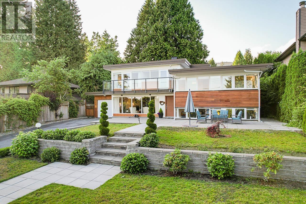 Property at 1555 LAWSON AVENUE image 3