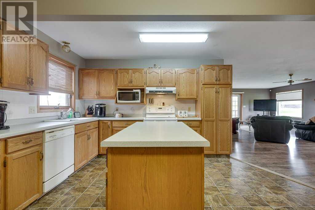 331039-Rge. Rd.242, Rural Kneehill County, Alberta  T0M 2C0 - Photo 15 - A2223797