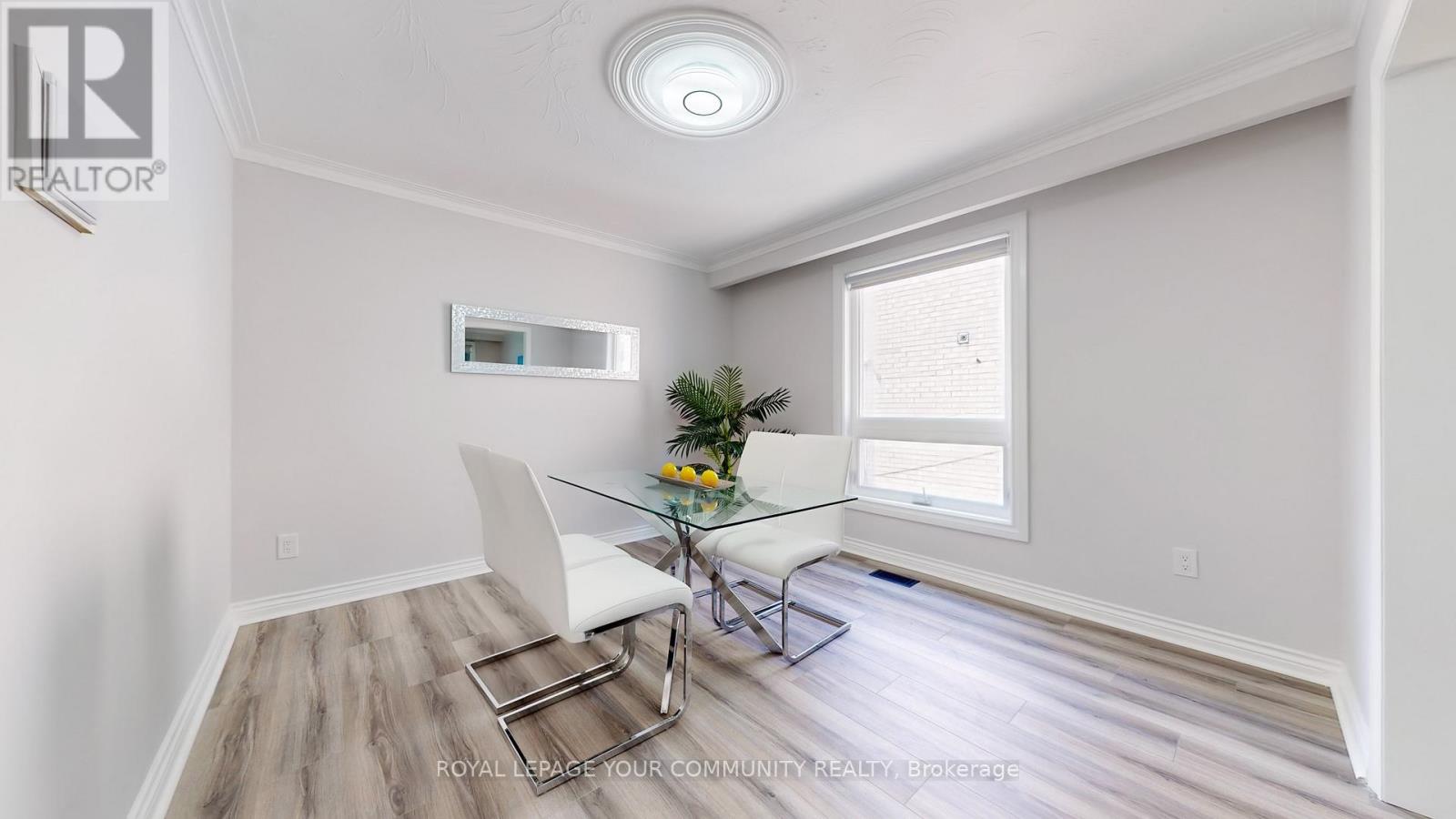 731 Glencairn Avenue, Toronto, Ontario  M6B 1Z9 - Photo 14 - C12209503