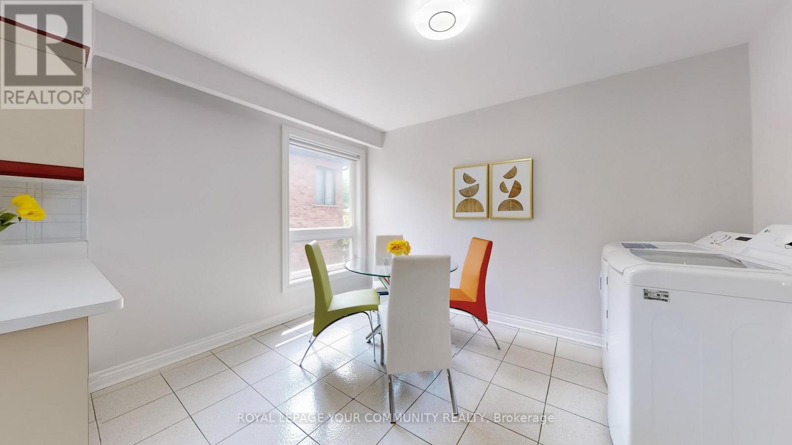731 Glencairn Avenue, Toronto, Ontario  M6B 1Z9 - Photo 12 - C12209503