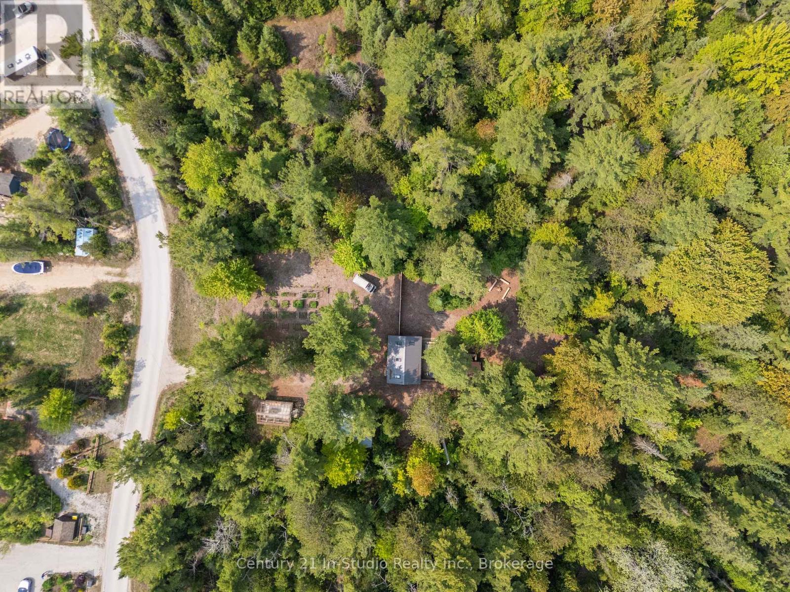 204 Ogimah Road, South Bruce Peninsula, Ontario  N0H 2T0 - Photo 21 - X12219694
