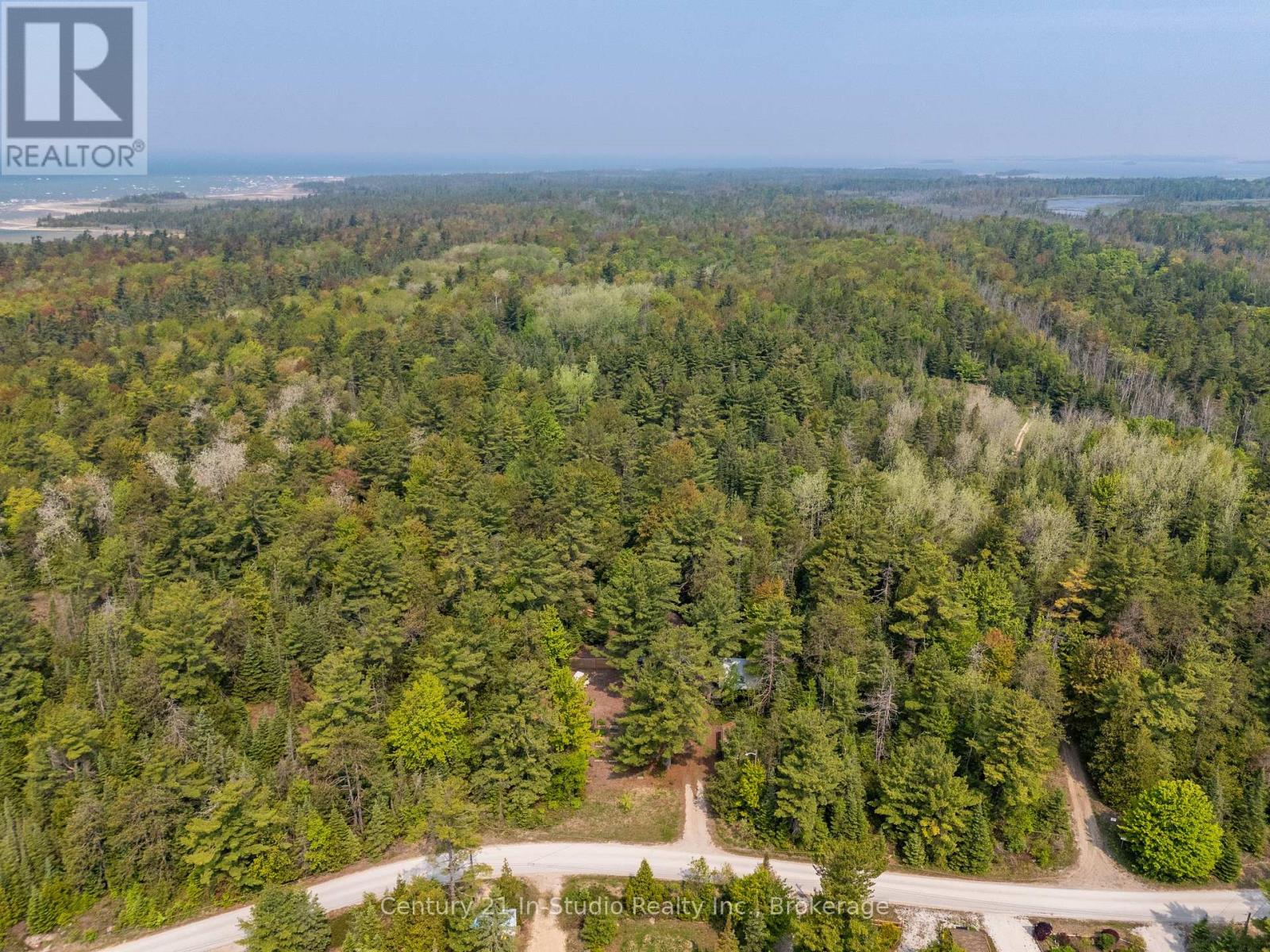 204 Ogimah Road, South Bruce Peninsula, Ontario  N0H 2T0 - Photo 25 - X12219694
