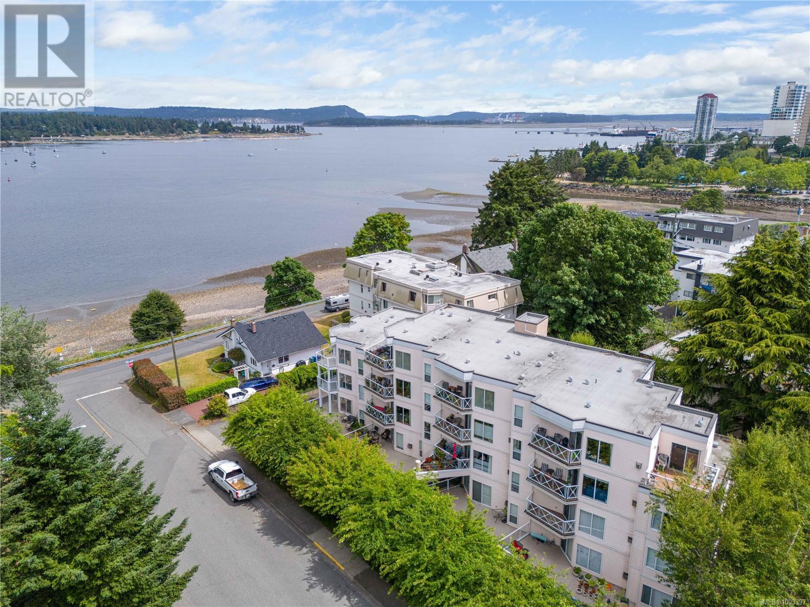 104 75 Bryden St, Nanaimo, British Columbia