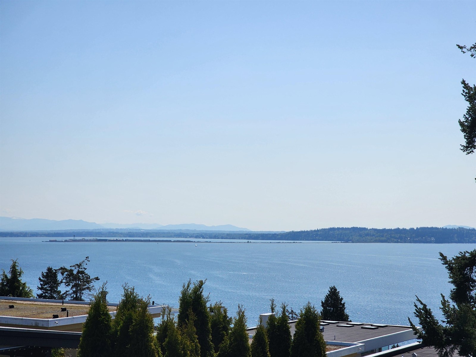 14366 MAGDALEN AVENUE, White Rock, British Columbia