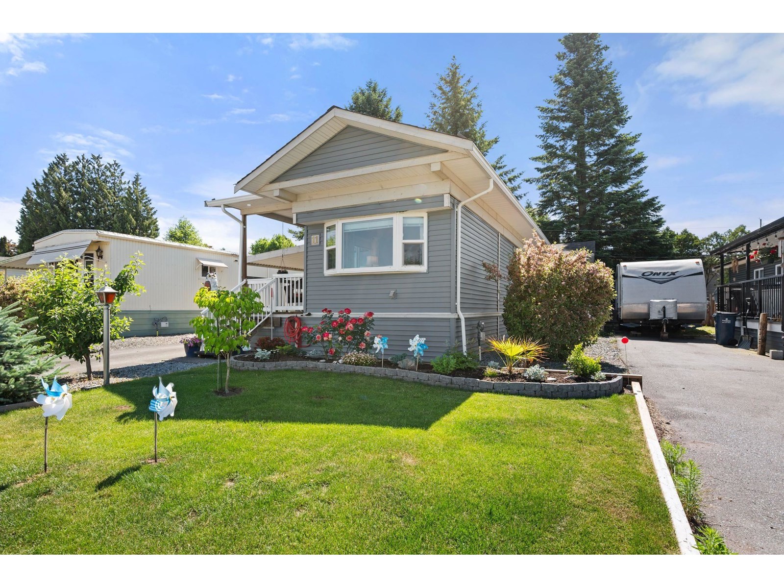 11 31313 LIVINGSTONE AVENUE, Abbotsford, British Columbia