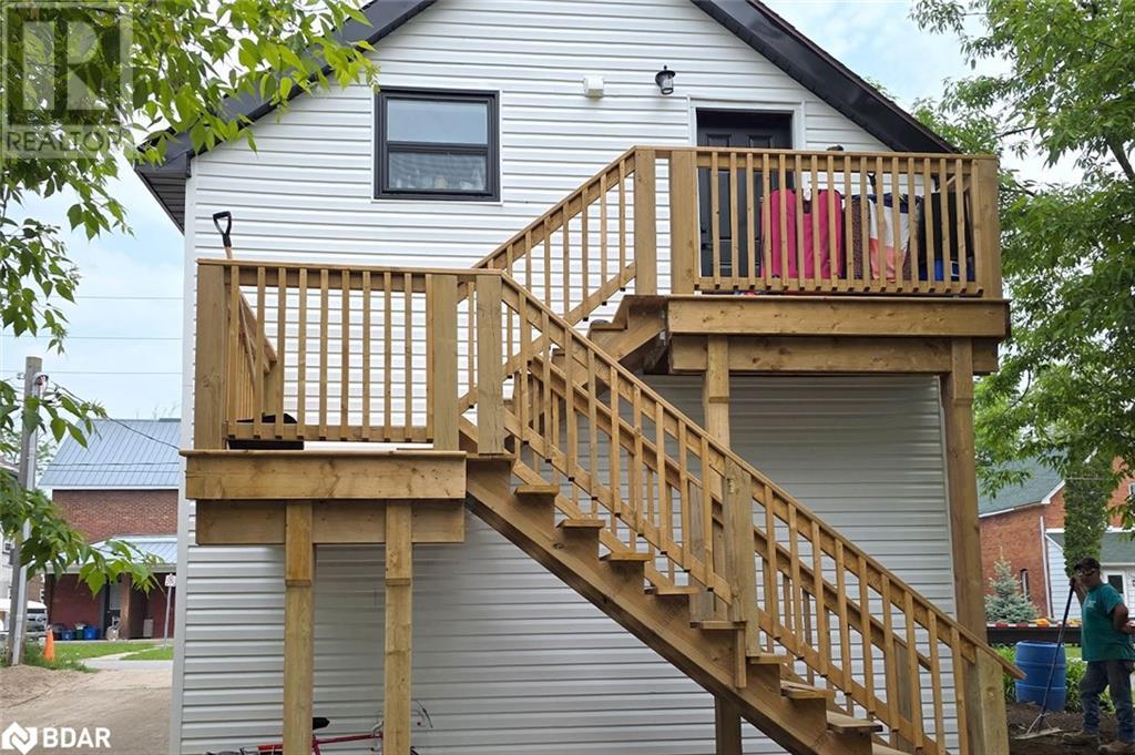 109 Albert Street S, Orillia, Ontario  L3V 5L1 - Photo 2 - 40741147