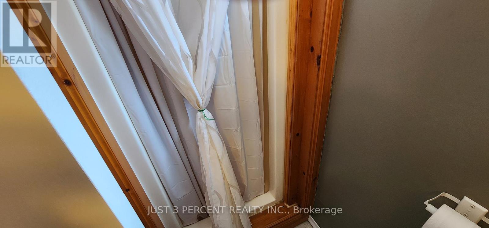 1087 St Paul's Street, Peterborough North, Ontario K9H 6J7 - Photo 29 - X12217146