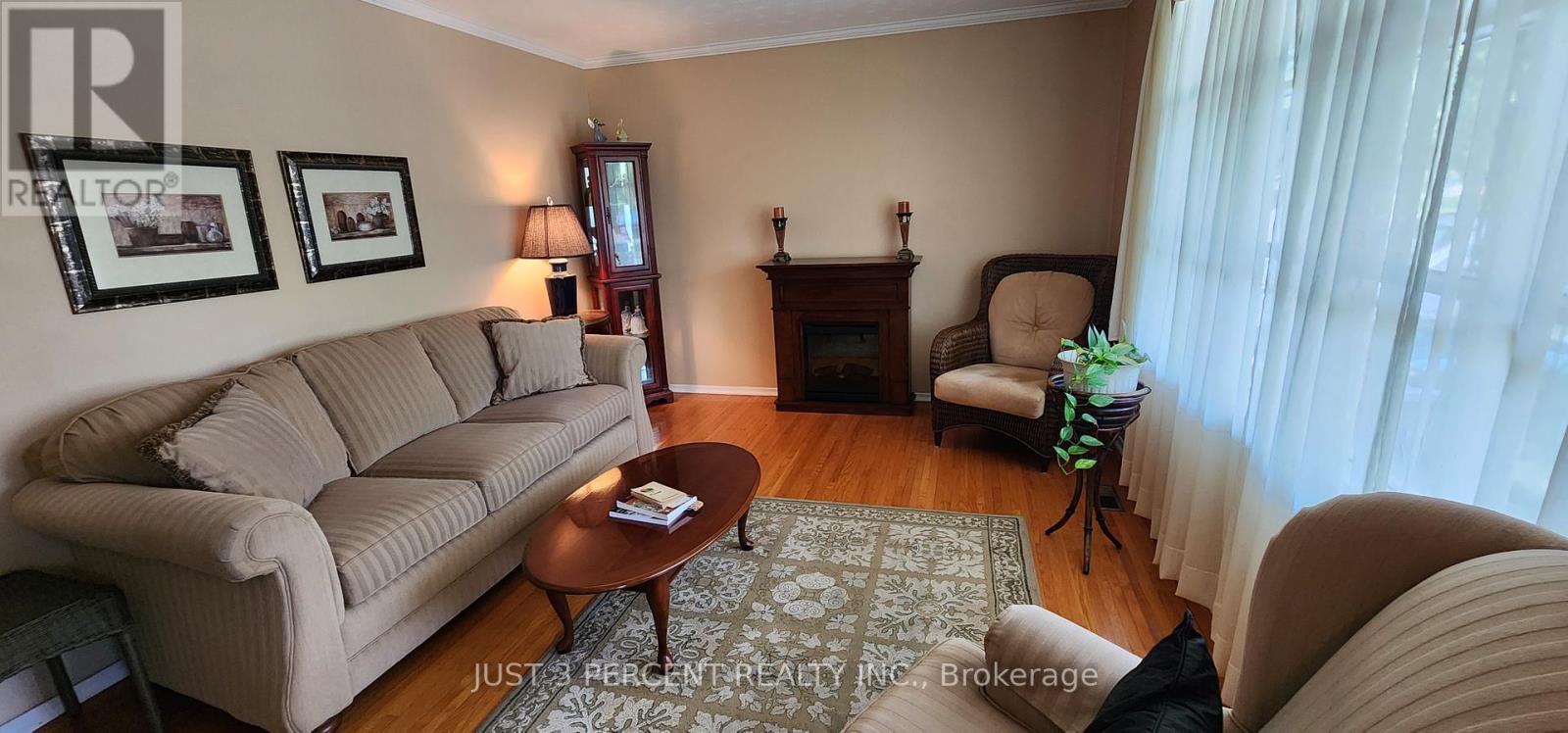 1087 St Paul's Street, Peterborough North, Ontario K9H 6J7 - Photo 5 - X12217146