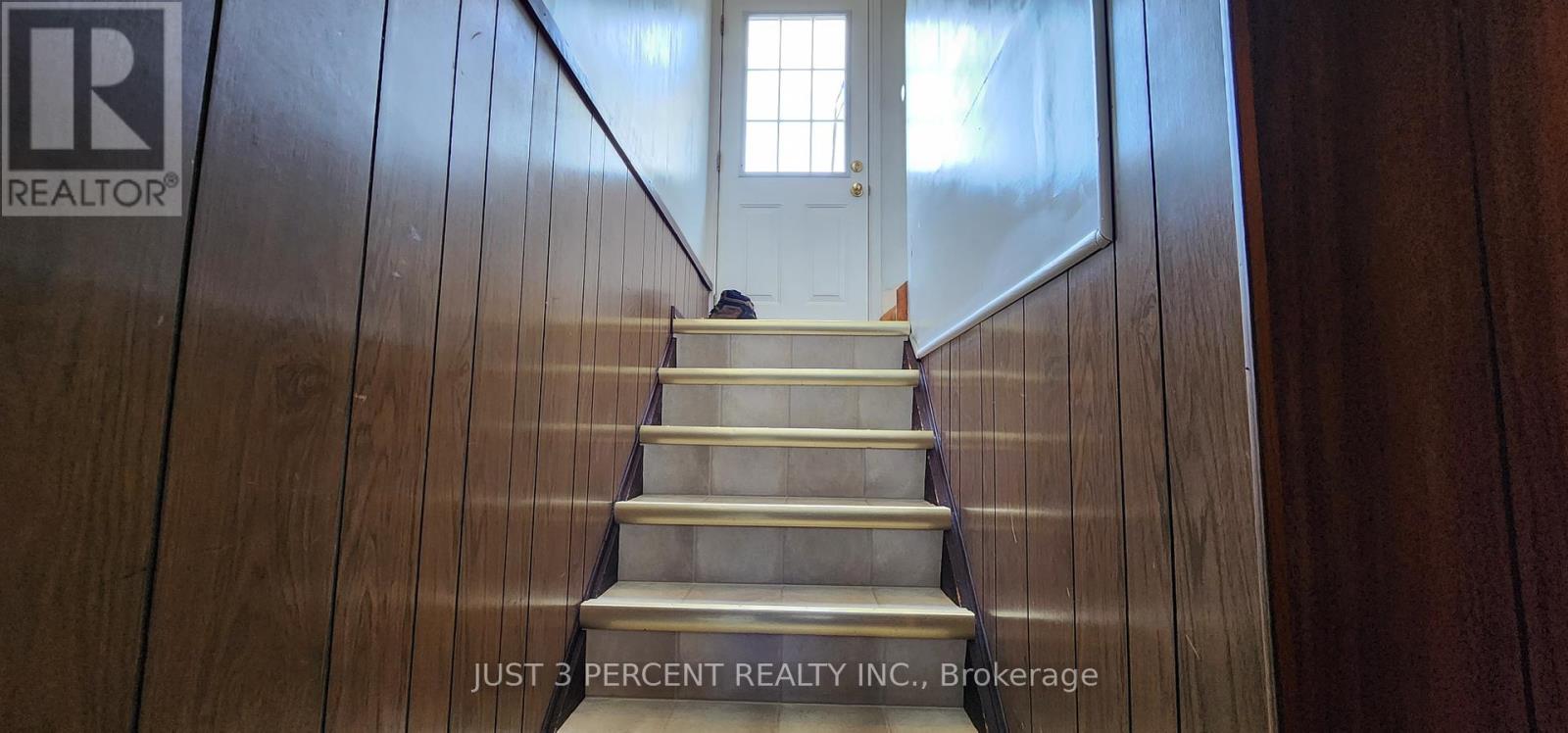 1087 St Paul's Street, Peterborough North, Ontario K9H 6J7 - Photo 31 - X12217146