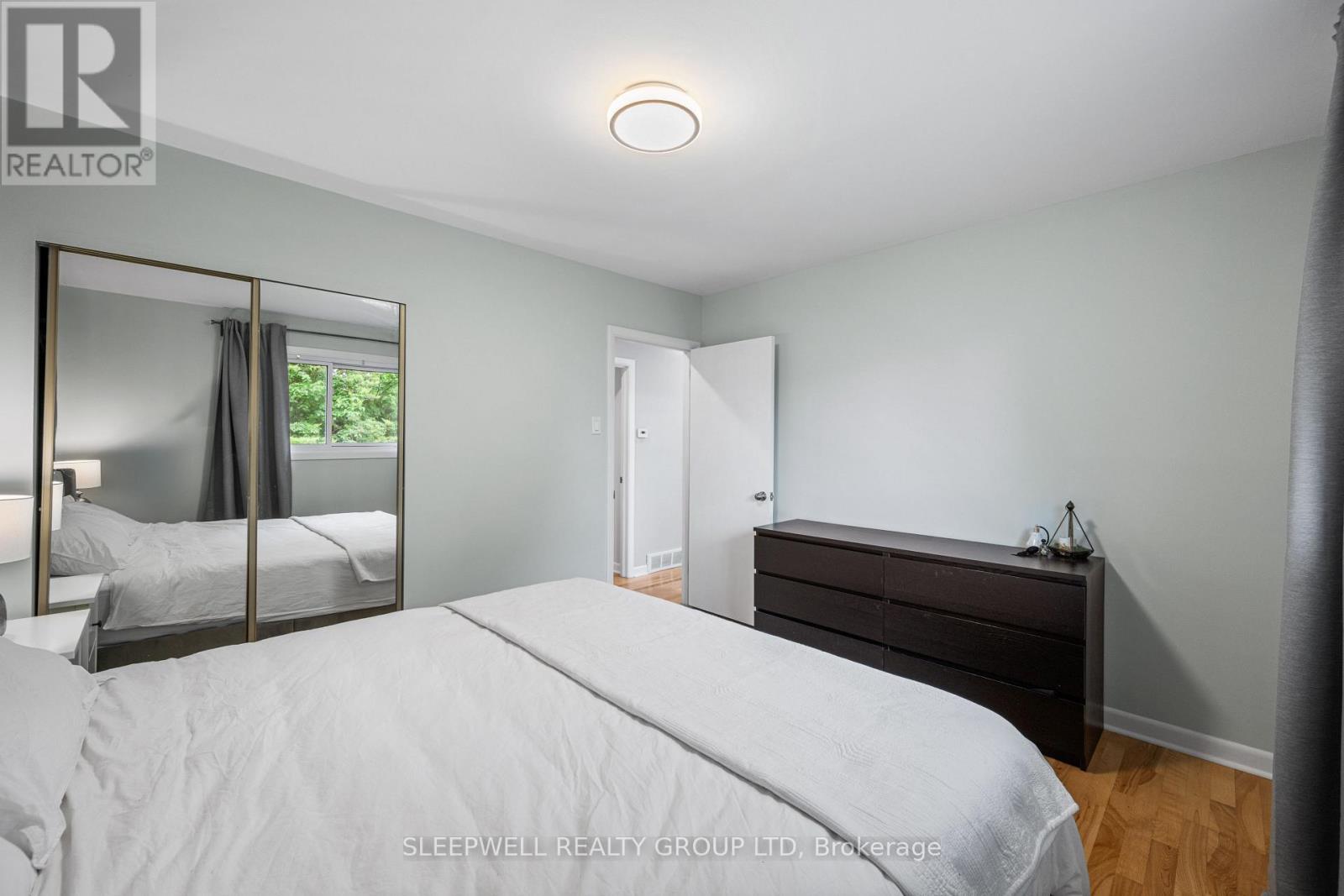 1156 Maybank Street, Ottawa, Ontario  K2C 2W6 - Photo 17 - X12212651
