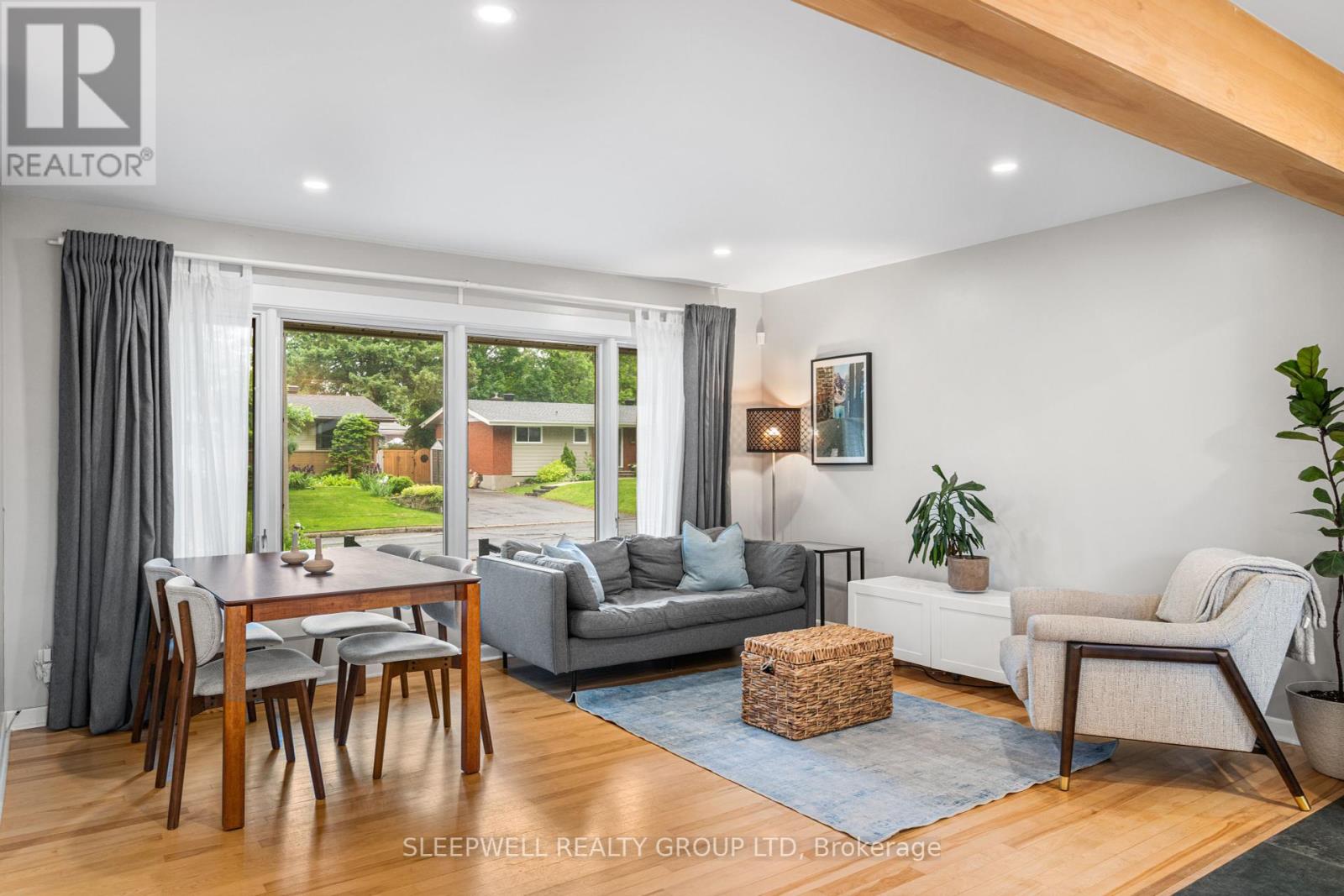 1156 Maybank Street, Ottawa, Ontario  K2C 2W6 - Photo 6 - X12212651