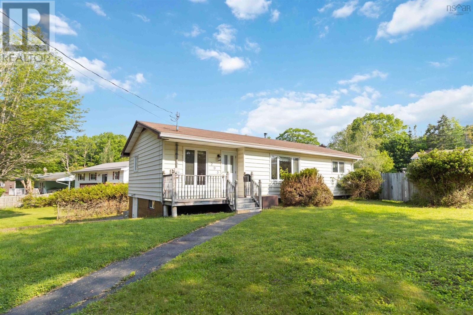 293 Kydd Street, Bridgewater, Nova Scotia  B4V 3H2 - Photo 1 - 202513723
