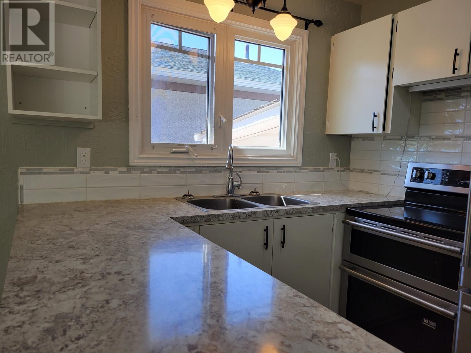 177 E 5th Street, Vanderhoof, British Columbia  V0J 3A0 - Photo 10 - R3014840