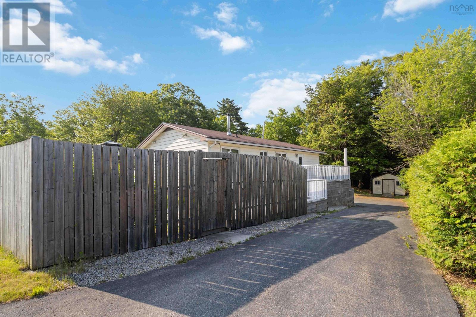 293 Kydd Street, Bridgewater, Nova Scotia  B4V 3H2 - Photo 50 - 202513723