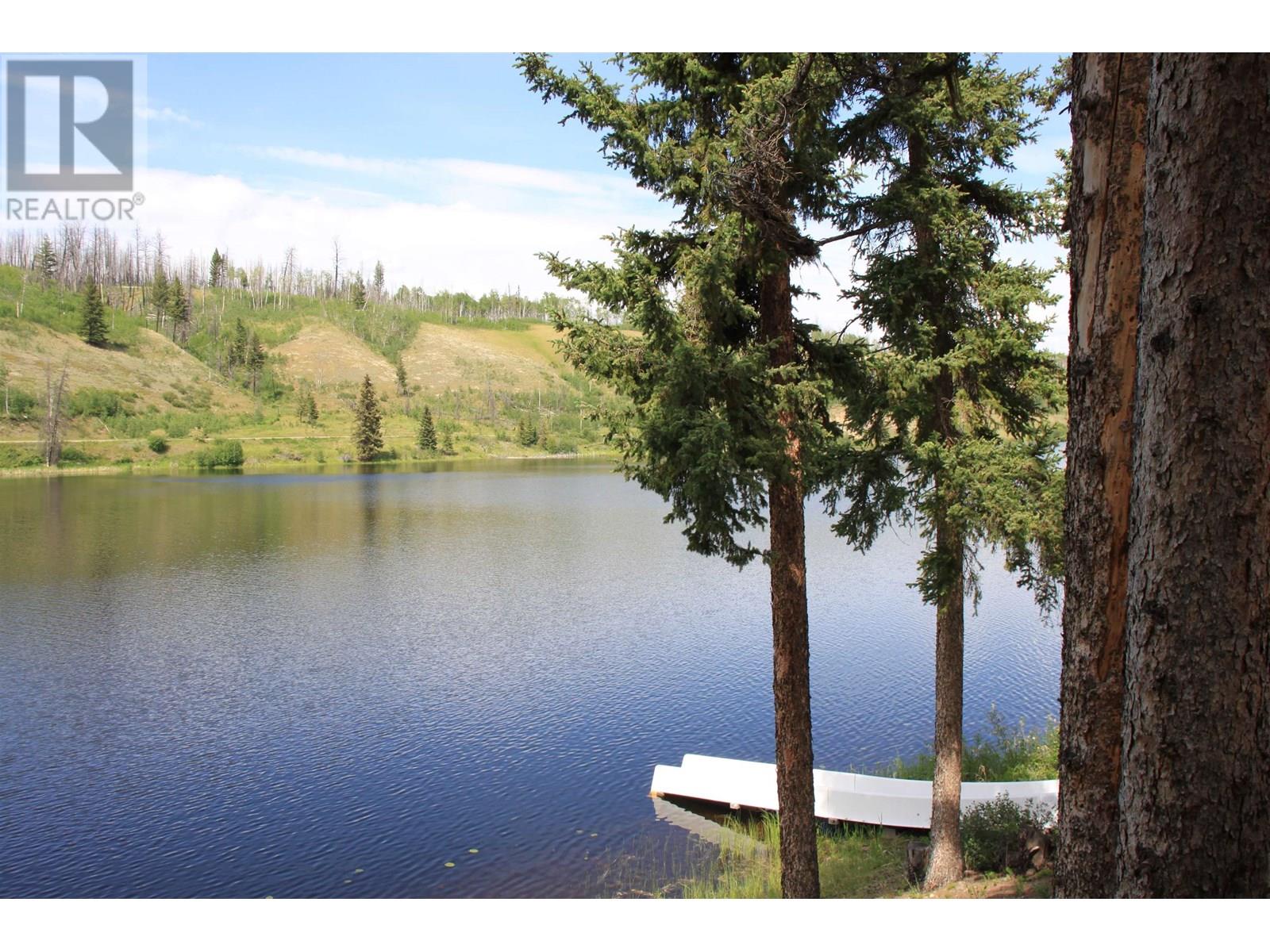 6437 Shore Court, Green Lake, British Columbia  V0K 2K2 - Photo 3 - R3015234