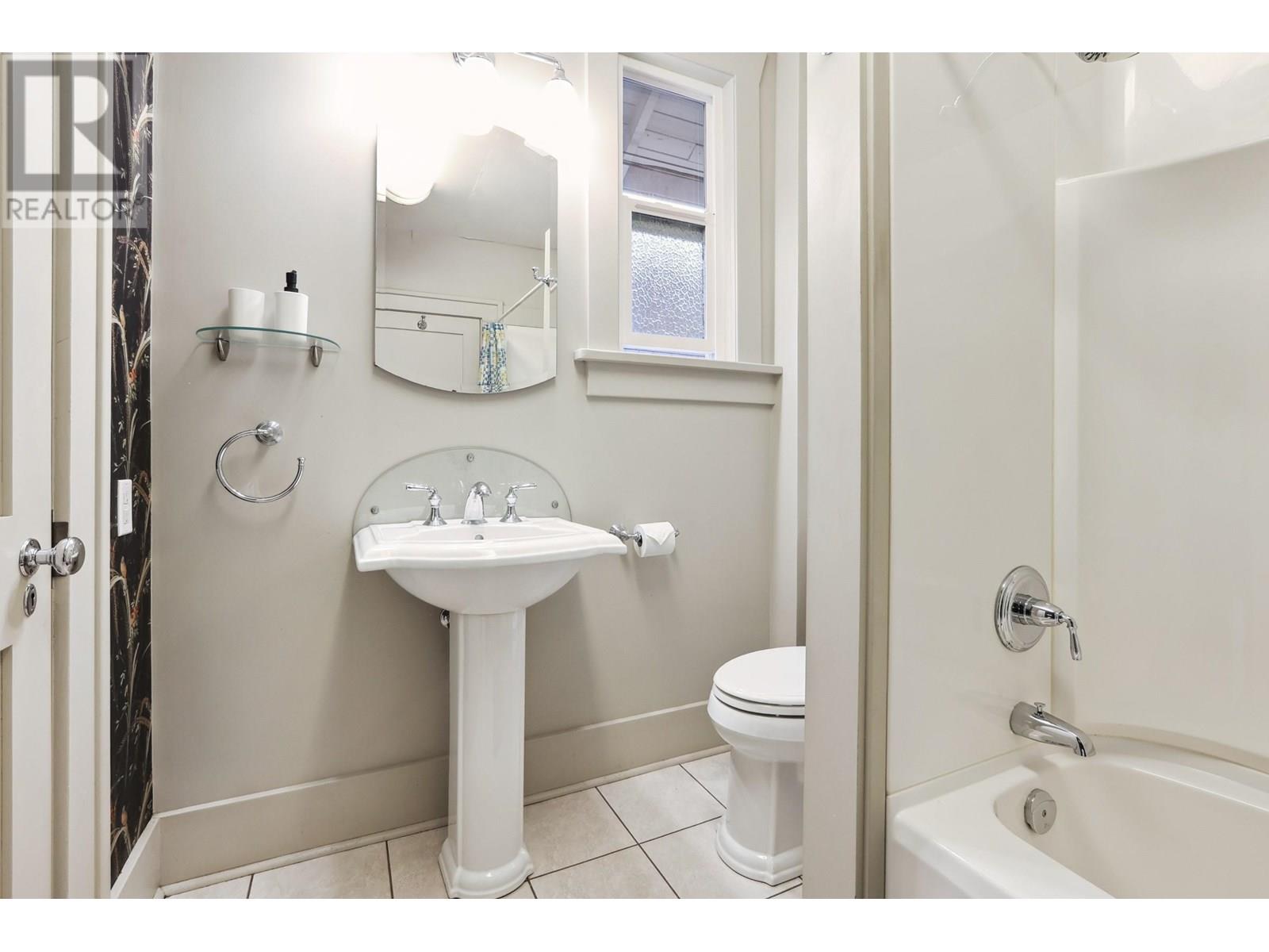3174 W 10th Avenue, Vancouver, British Columbia  V6K 2K9 - Photo 14 - R2987163