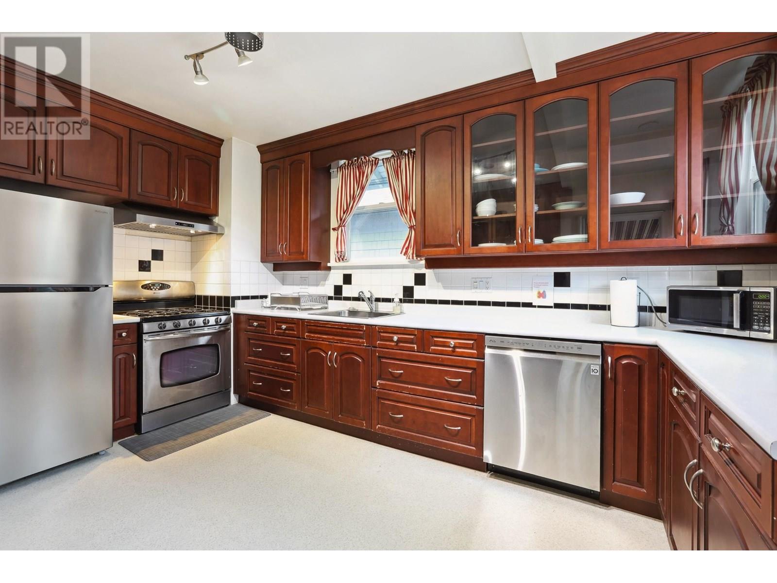 3174 W 10th Avenue, Vancouver, British Columbia  V6K 2K9 - Photo 9 - R2987163